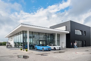 Автосалон BMW "Арія Моторс"