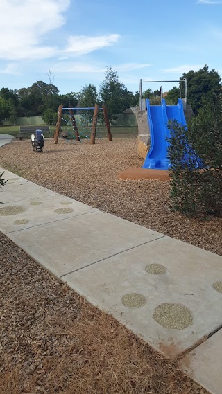 College Crescent Playspace