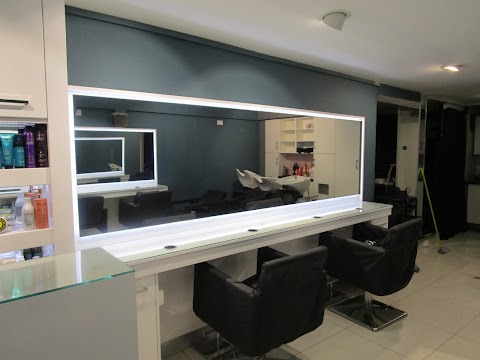 Momento Hair Salon - Galway