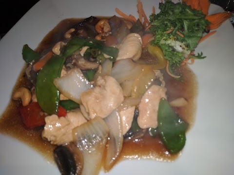 Chang Thai Restaurant @ Treacys Hotel