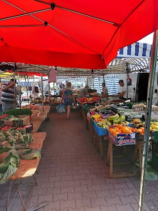 Bazar (tylko w soboty)