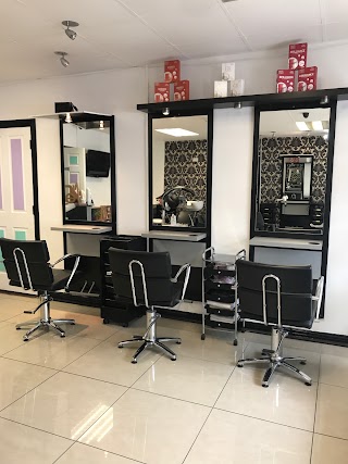 Retro Mane Hair Boutique