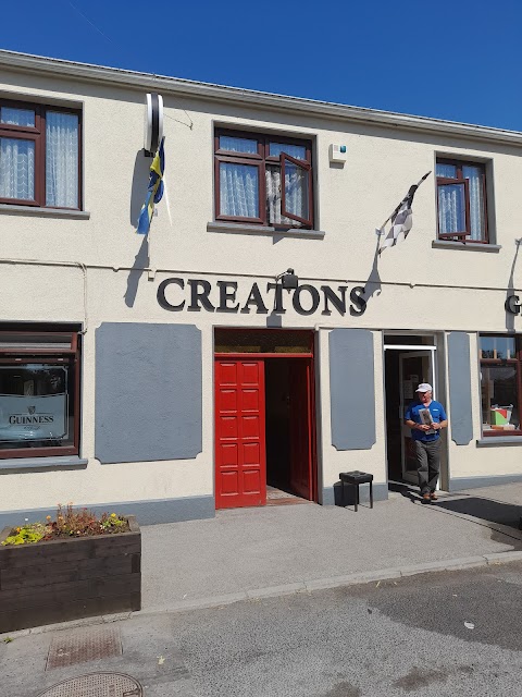 Creaton's Pub, shop and fuel.