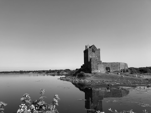 Dunguaire Castle