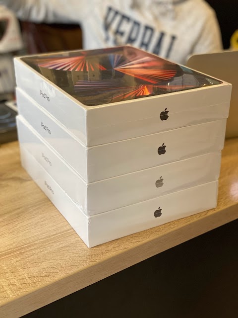 Apple Plus - Roma Store