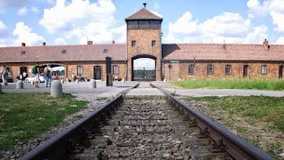 AUSCHWITZ & SALT MINE TOURS by POLTURIST