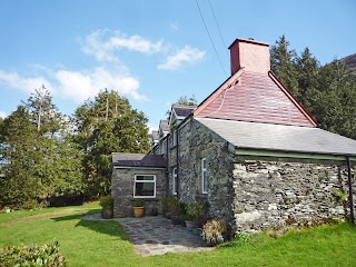 Trident Holiday Homes - Angela's Farmhouse Beara