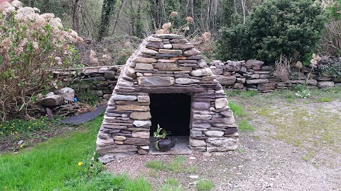 Lissyclearig Thatched Cottage