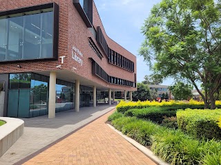 Western Sydney University - Penrith Campus Library (John Phillips Library)