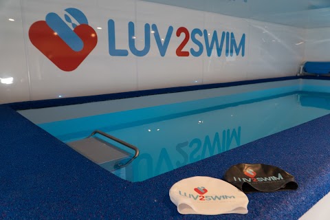 Luv2Swim