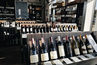 Vininova Wine Shop