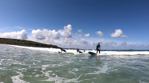 Tonn Nua Surf School