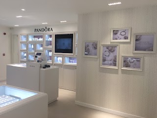 Pandora Sligo