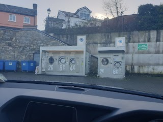 Revolution Laundry Centra Westport