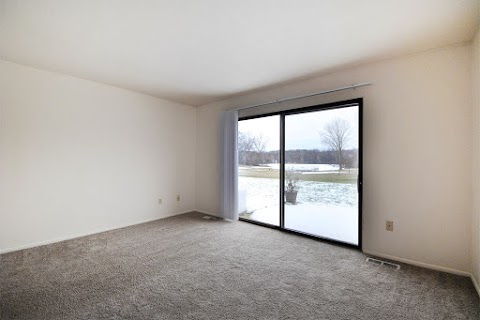 Photo of Lakeside Apartments - 1103 East Michigan Avenue, Battle Creek, MI 49014, USA