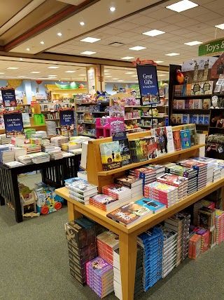 Barnes & Noble