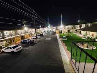 Desert Palms Apartments