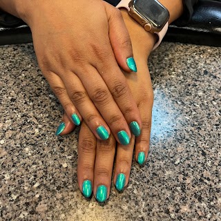 Lisa's Manicure and Pedicure Spa (a green salon)