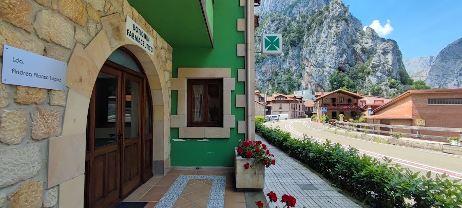 Foto farmacia Botiquín la Hermida