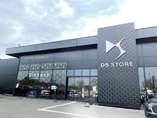 DS Store Fontainebleau Gueudet 1880