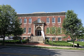 Uptown Knauer Performing Arts Center