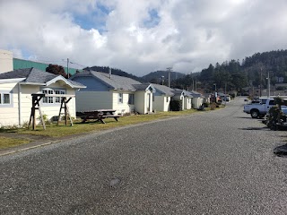 Rogue Pacific RV Park & Cottages