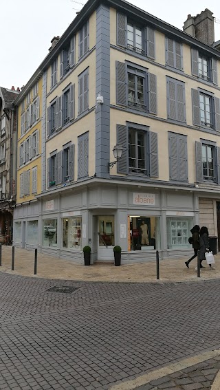 Camille Albane - Coiffeur Troyes