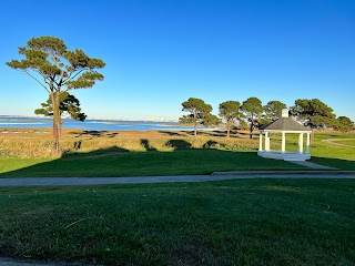 Lighthouse Sound Restaurant