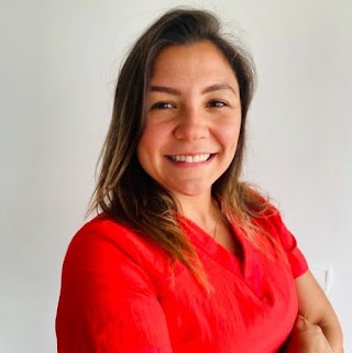 Dr. Bárbara Gamero Cataldo, Dentista