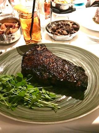 Fleming’s Prime Steakhouse & Wine Bar