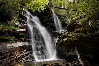 Reece Place Falls Trailhead