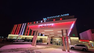 Running Aces Hotel