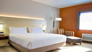 Holiday Inn Express & Suites Byram, an IHG Hotel