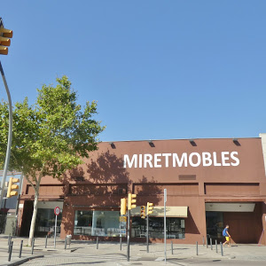 Miretmobles L'Hospitalet: Muebles, Sofás, Colchones, Cocinas y Decoración