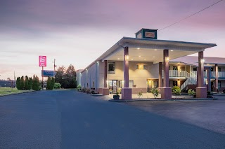 Red Roof Inn & Suites Rome