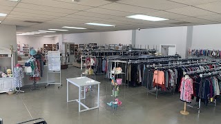 Three Tails ReSale : A GHHS Thrift Store