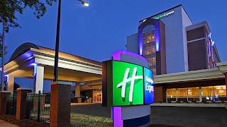 Holiday Inn Express Augusta Downtown, an IHG Hotel