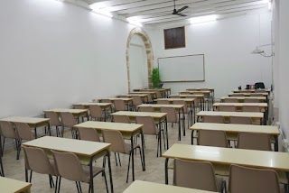 Centro de Educación Superior Felipe Moreno - Nebrija - Escuela de Turismo de Baleares