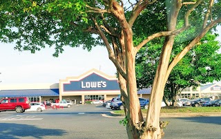 Lowe's Garden Center