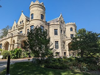 Joslyn Castle & Gardens