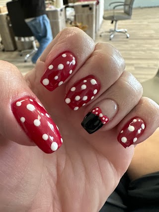 H & T nails spa