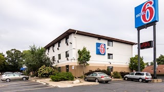 Motel 6 Saint Paul, MN - I-94