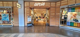 American Eagle & Aerie Store