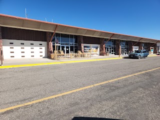 Yellowstone Airport (WYS)