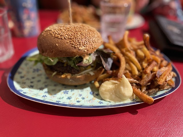 PETIT M. CRÊPERIE, BAR, BISTROT