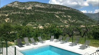 Mas des Fontettes - Location Vacances Week-end Maison Villa Gîte 14 personnes avec Piscine Chauffée sur 5ha en Provence