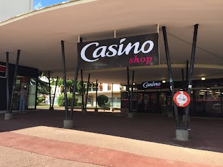 Le Petit Casino