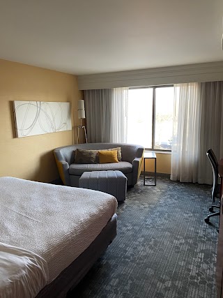 Courtyard by Marriott Lafayette