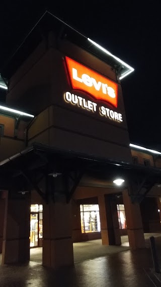 Levi’s Outlet Store