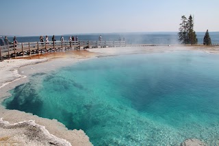 Lakeshore Geyser